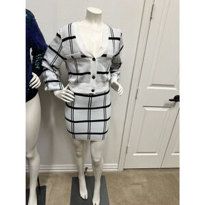 Two Piece Sweater Skirt Set Size Small